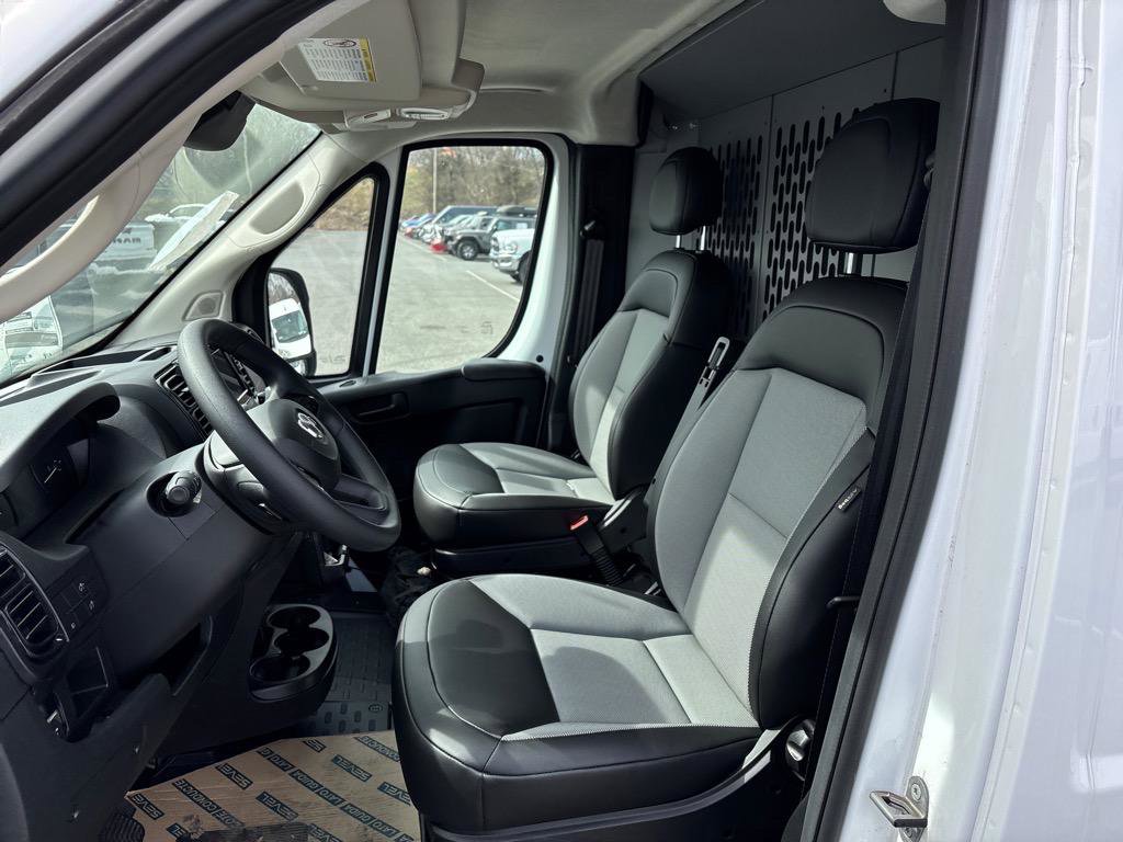 New 2023 RAM ProMaster 3500 w/ Convenience Group image 6