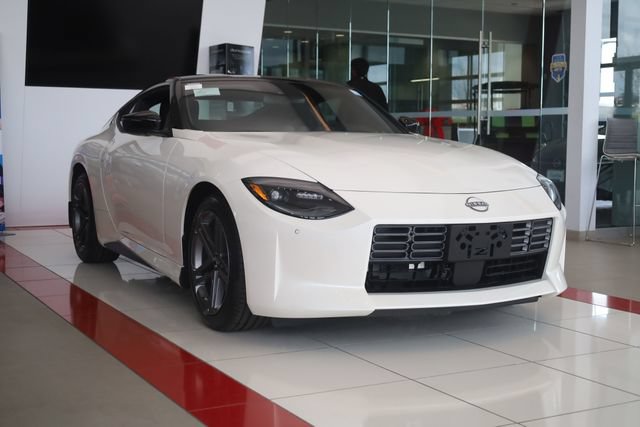 New 2026 Nissan Z Sport w/ Floor Mat Package RWD image 2