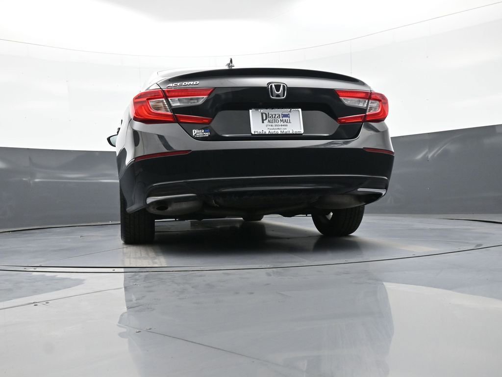 Used 2018 Honda Accord EX image 31