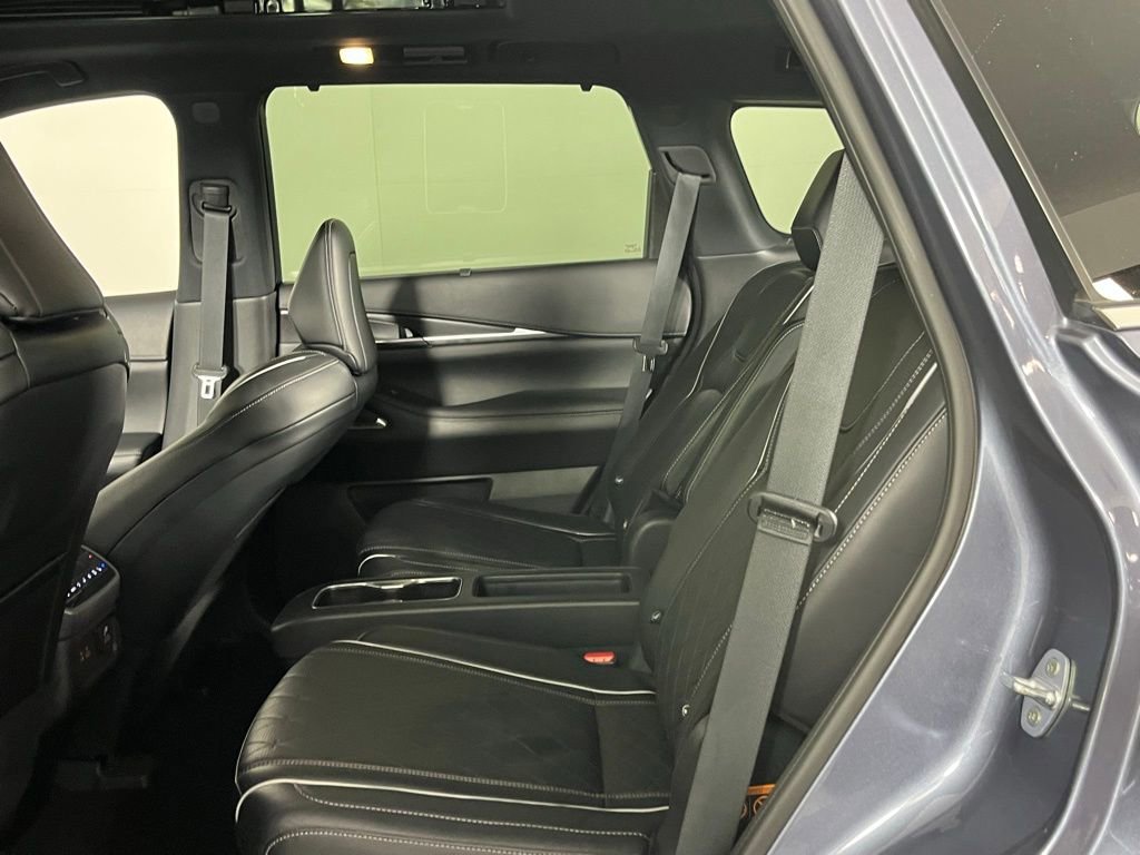Used 2023 INFINITI QX60 Autograph w/ Cargo Package image 31