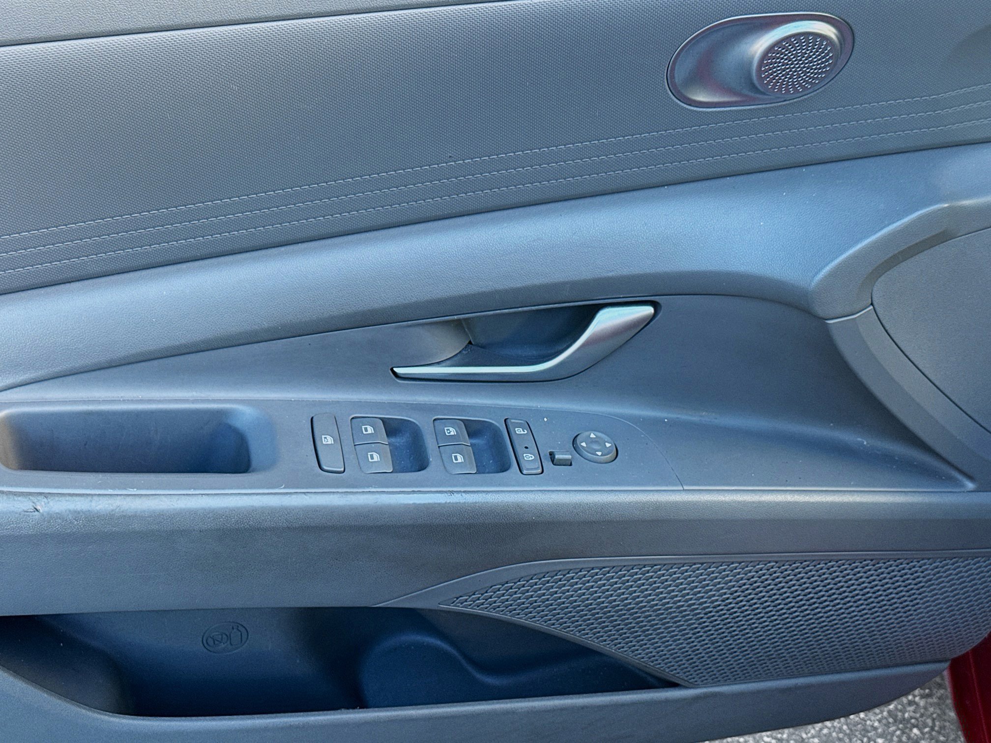 Used 2023 Hyundai Elantra SEL image 14