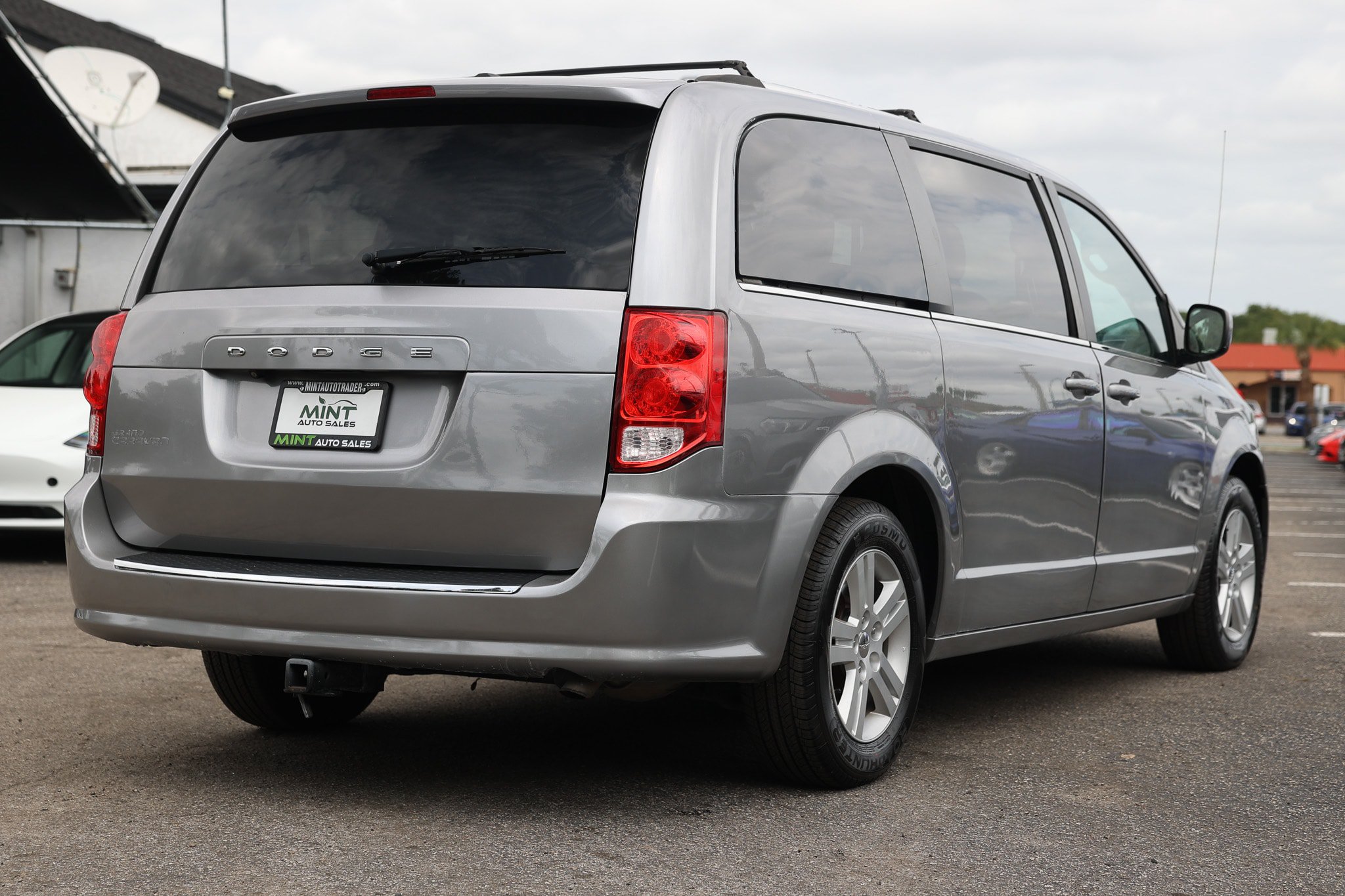 Used 2018 Dodge Grand Caravan SXT FWD image 15