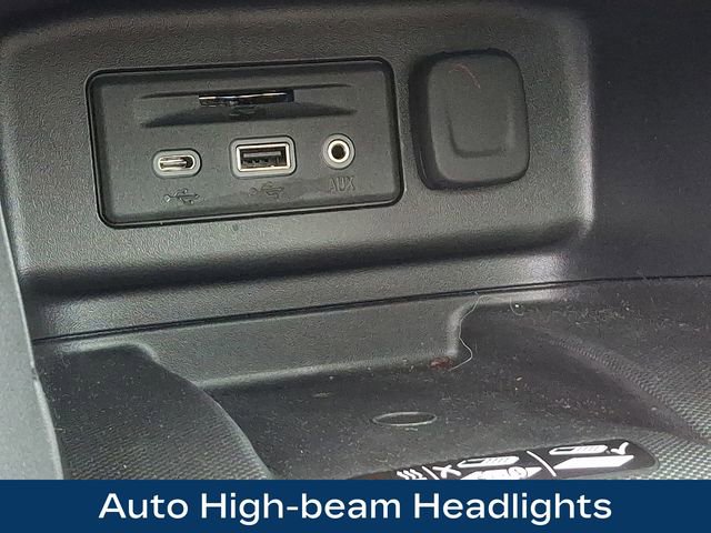 Used 2024 Chevrolet Equinox Premier AWD/4WD image 17