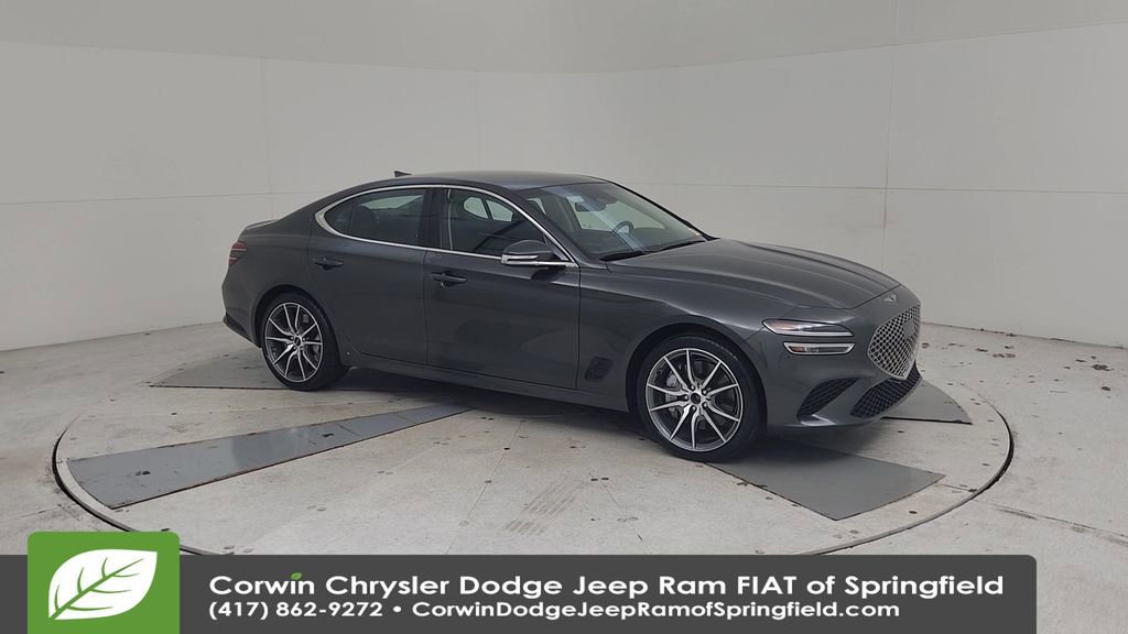 Used 2025 Genesis G70 2.5T image 2