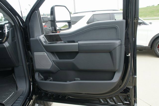 New 2026 Ford F350 Lariat image 39