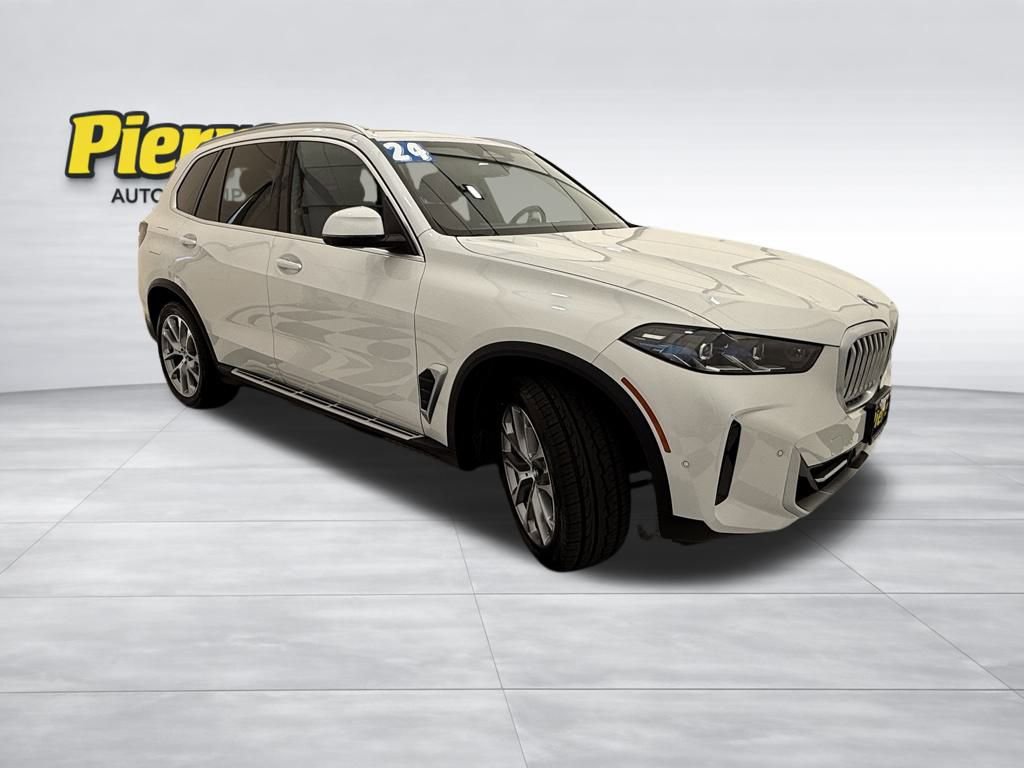 Used 2024 BMW X5 xDrive40i w/ Premium Package image 9
