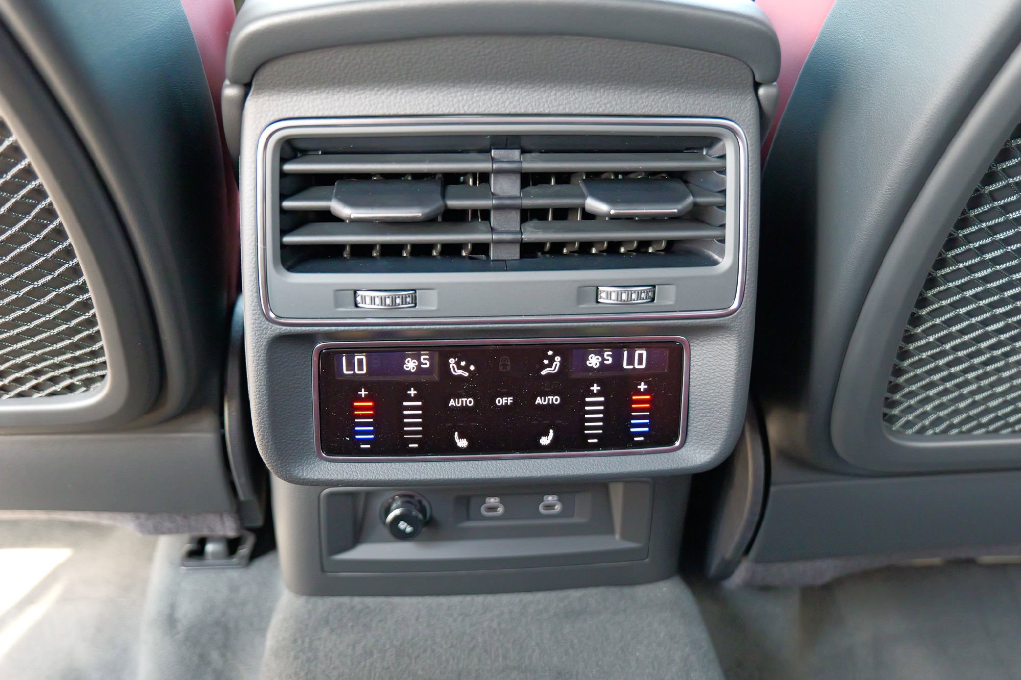 New 2026 Audi SQ8 Prestige image 31