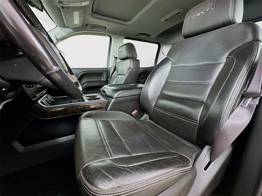 Used 2015 GMC Sierra 3500 Denali w/ Duramax Plus Package image 22