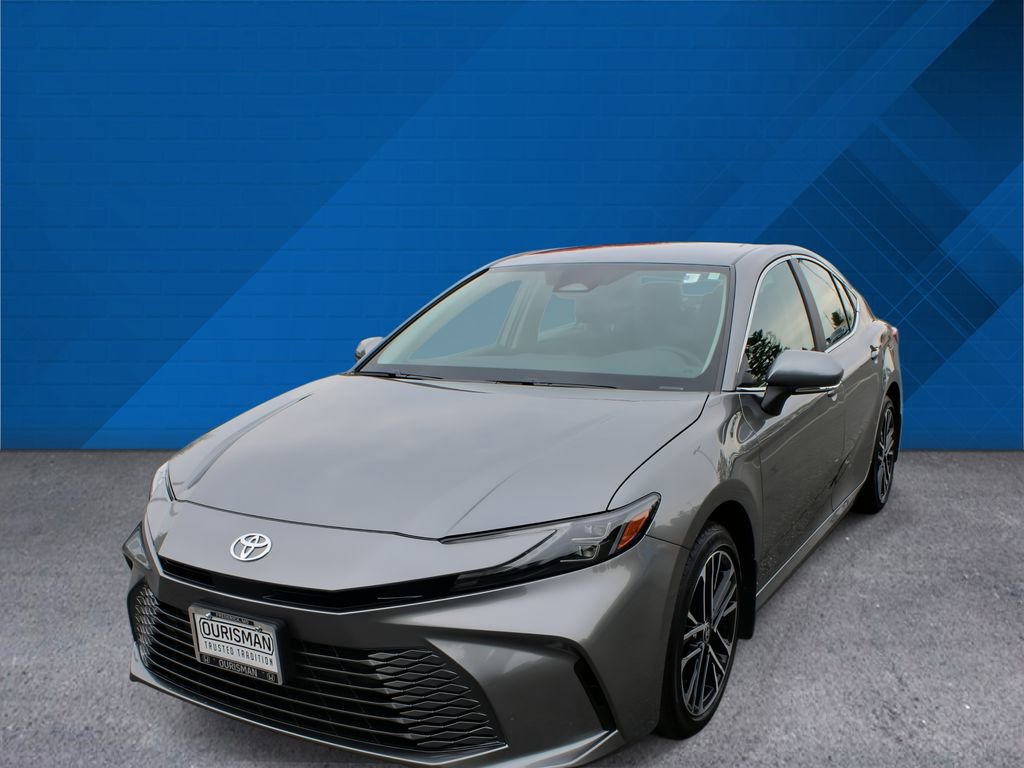 Used 2026 Toyota Camry XLE AWD/4WD image 5