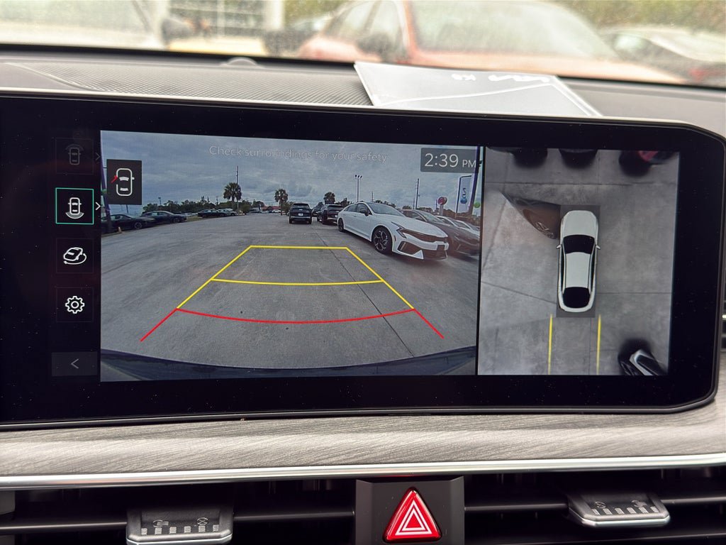 New 2025 Kia K5 EX FWD image 17