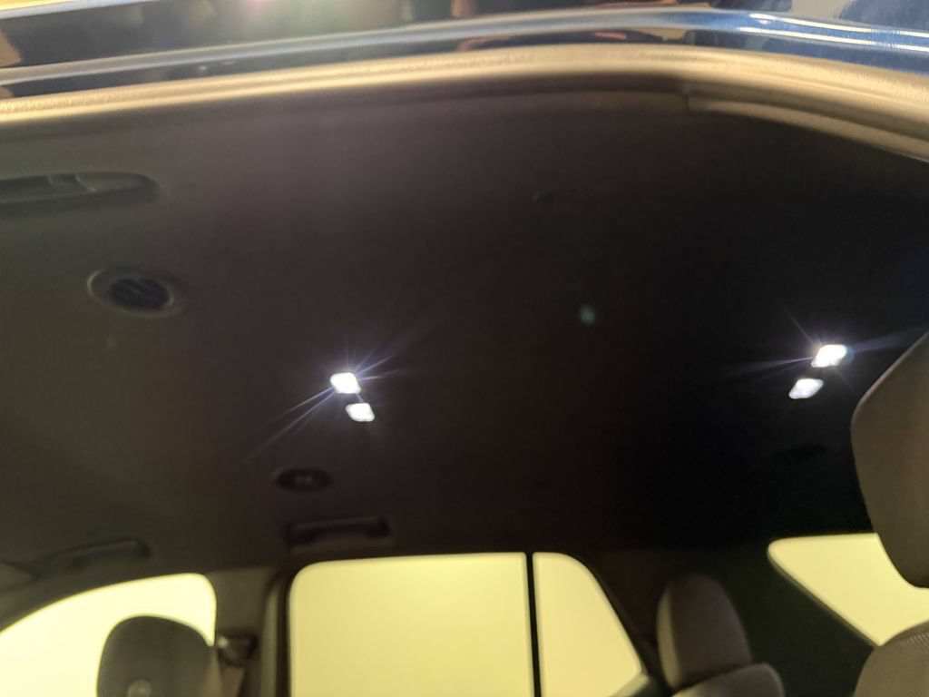 Used 2023 Chevrolet Traverse LT w/ LPO, Floor Liner Package AWD/4WD image 10
