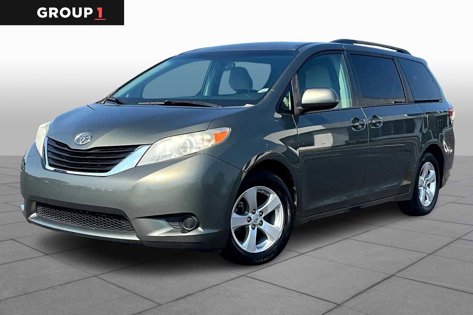 Used 2014 Toyota Sienna LE