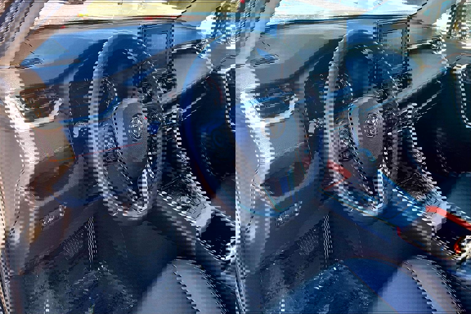 Used 2022 Toyota RAV4 Adventure image 13