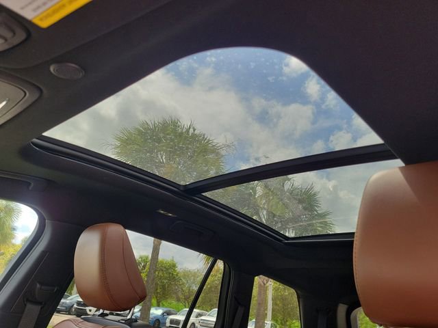 Certified 2023 Lincoln Aviator Reserve image 13