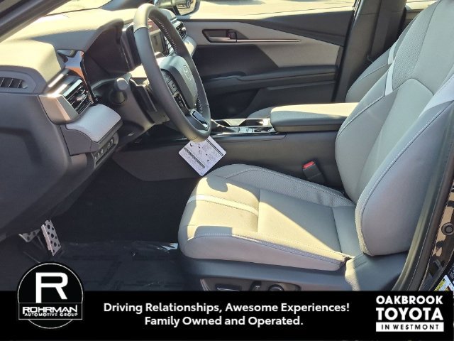 New 2027 Toyota Camry SE FWD image 11