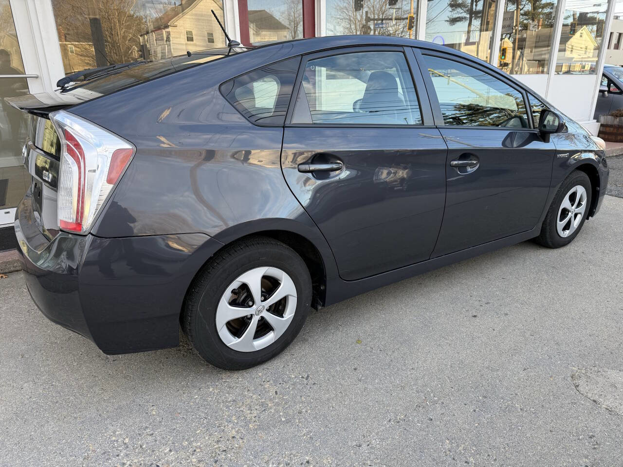Used 2013 Toyota Prius Two FWD image 33