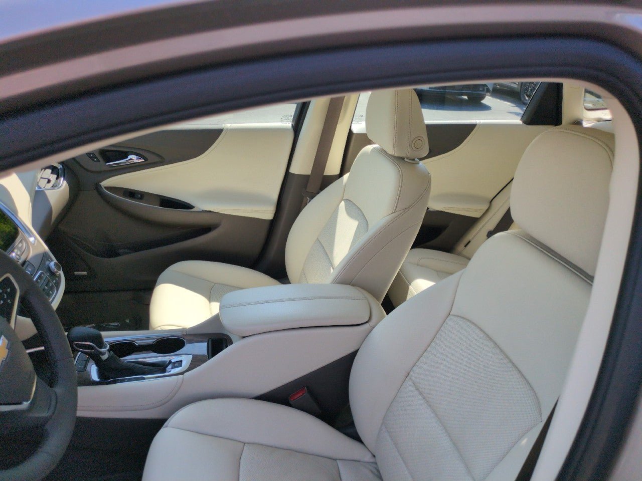 Used 2024 Chevrolet Malibu LT FWD image 14