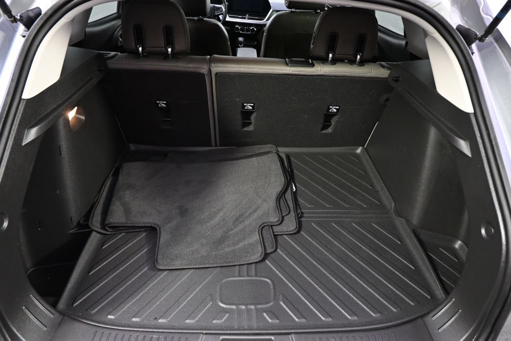 Used 2024 Chevrolet Trax ACTIV w/ Sunroof Package FWD image 19
