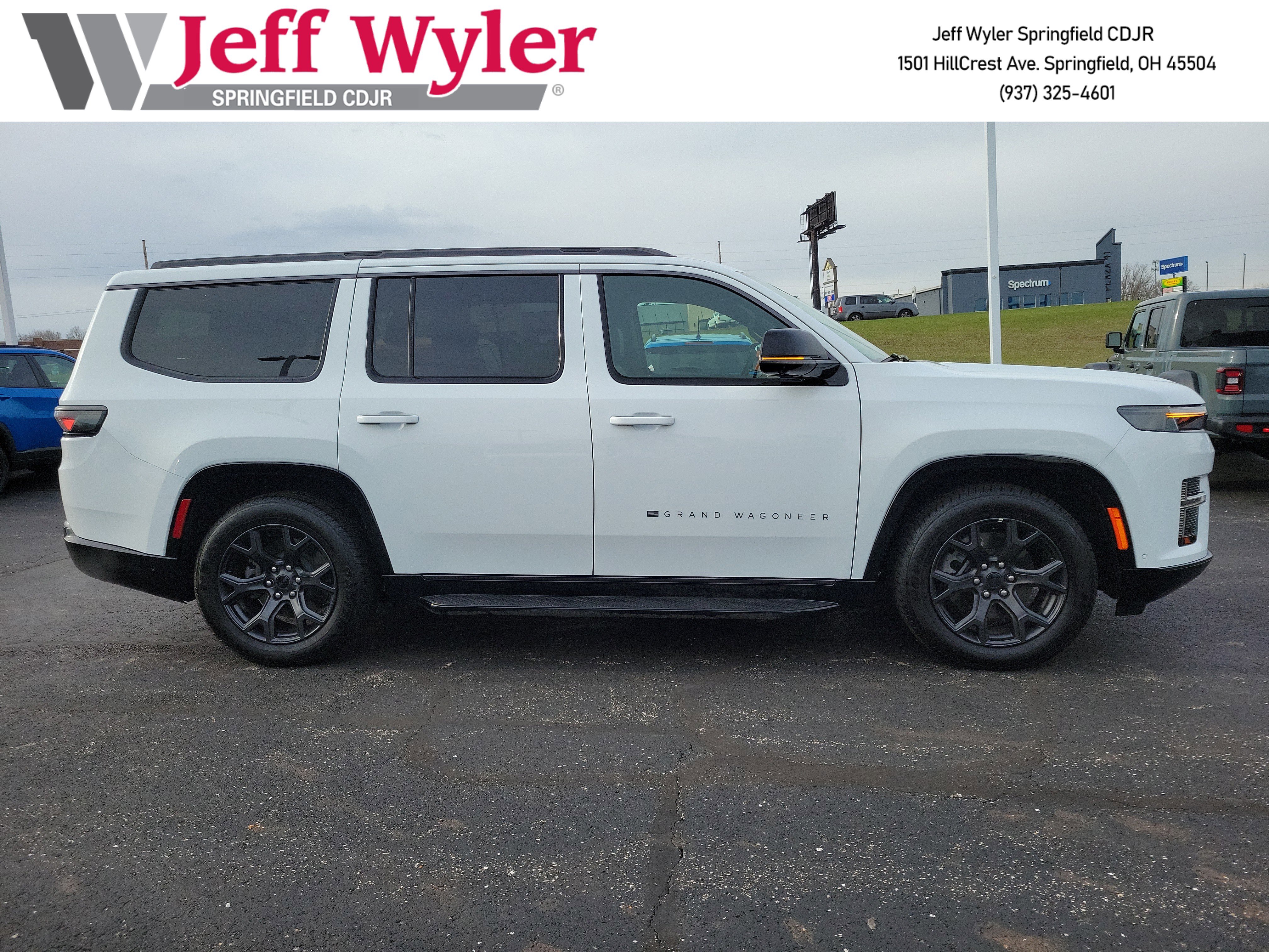 New 2026 Jeep Grand Wagoneer Limited w/ Convenience Group I AWD/4WD image 3