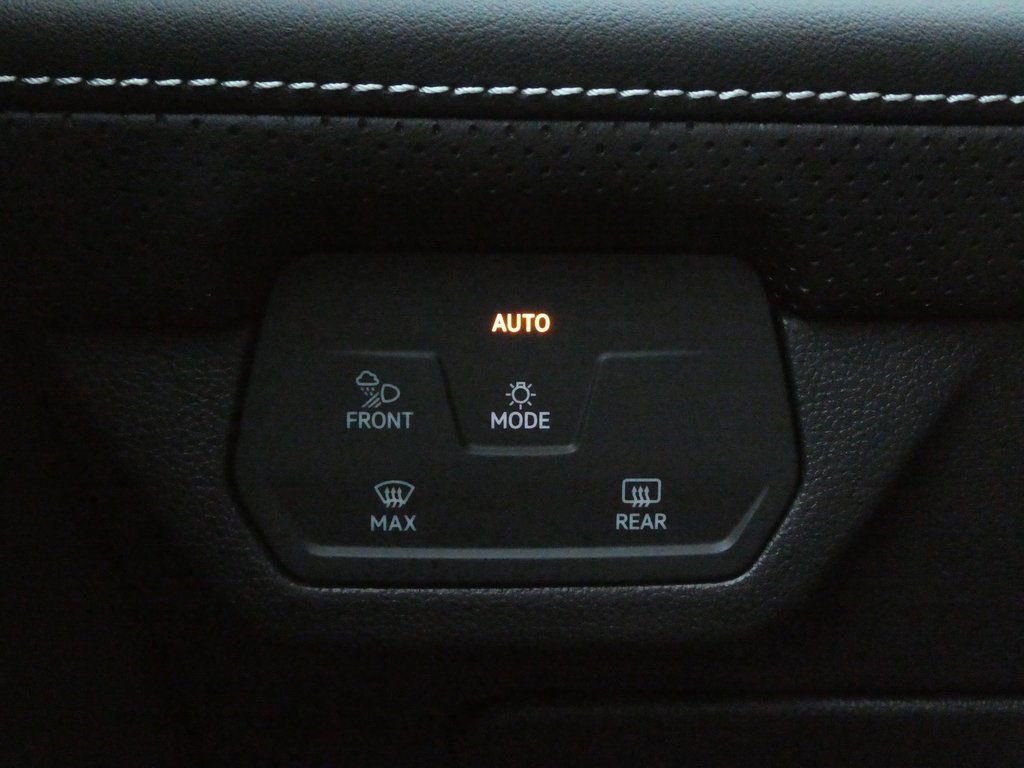 New 2026 Volkswagen Atlas SEL image 14