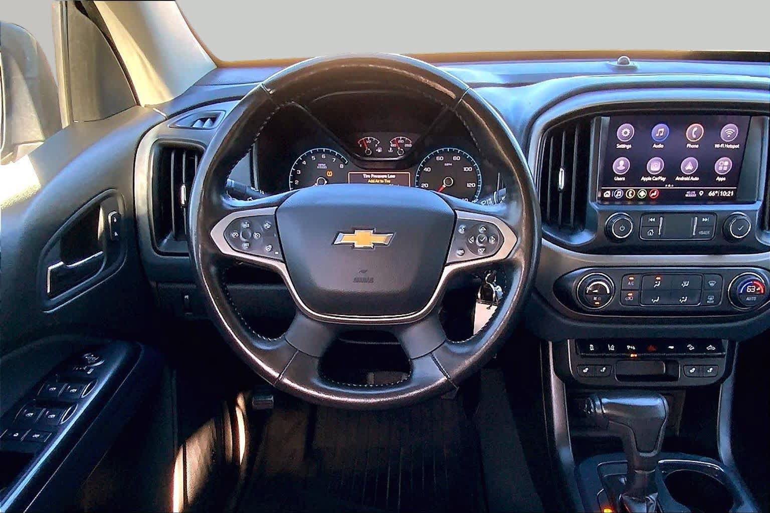 Used 2021 Chevrolet Colorado Z71 w/ Z71 Midnight Edition RWD image 6