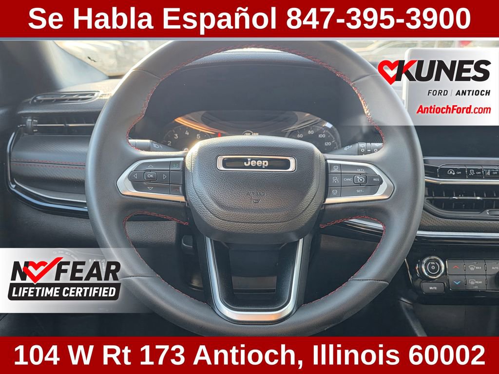Used 2025 Jeep Compass Trailhawk AWD/4WD image 43