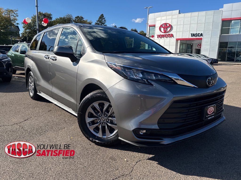Used 2026 Toyota Sienna XLE