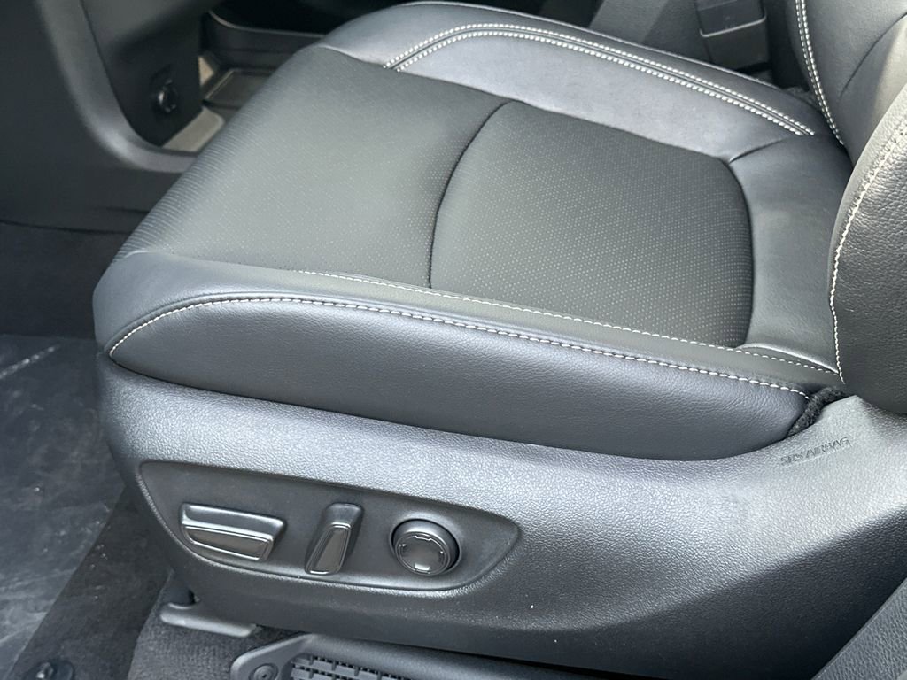 New 2026 Toyota Sienna Platinum image 20
