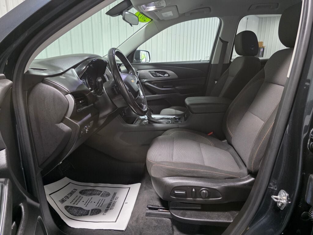 Used 2019 Chevrolet Traverse LT AWD/4WD image 9