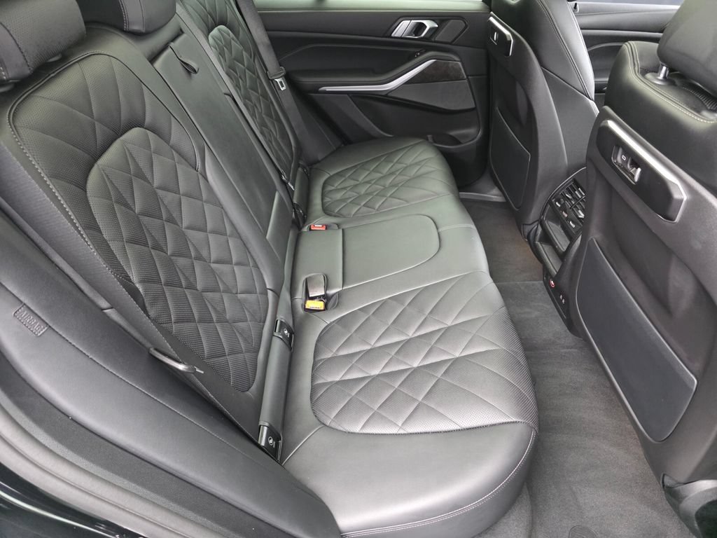 Certified 2024 BMW X5 xDrive40i w/ Premium Package AWD/4WD image 27