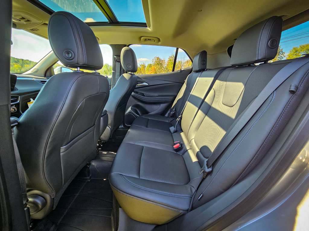 New 2026 Buick Encore GX Sport Touring AWD/4WD image 27