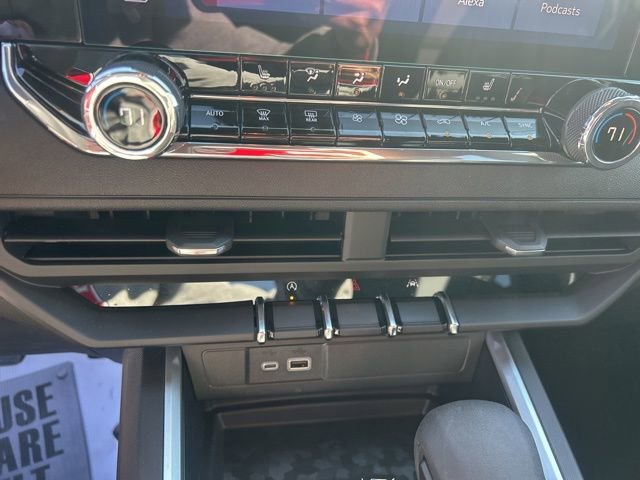 New 2025 Chevrolet Colorado Trail Boss w/ Midnight Edition image 22