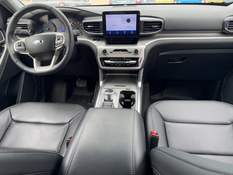 Used 2023 Ford Explorer XLT w/ Equipment Group 202A image 12