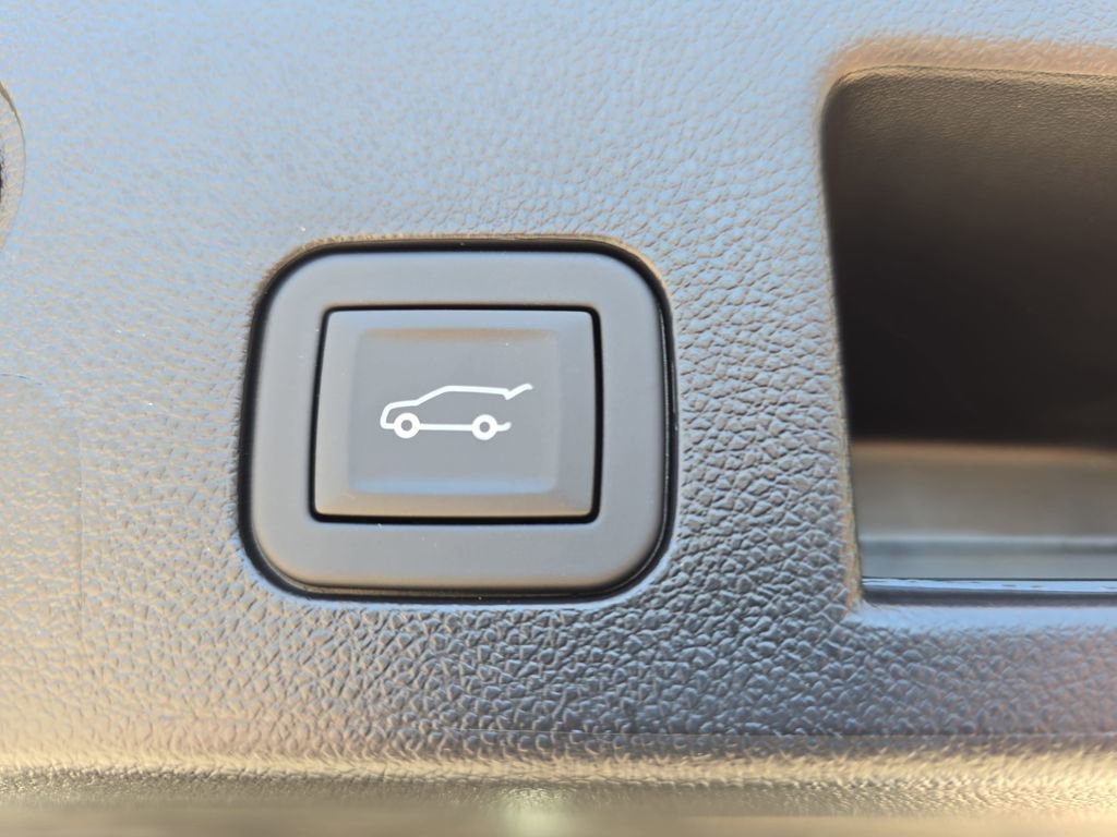 New 2026 GMC Terrain AT4 w/ Convenience Package III AWD/4WD image 13