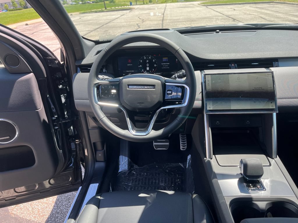 New 2026 Land Rover Discovery Sport Landmark AWD/4WD image 13
