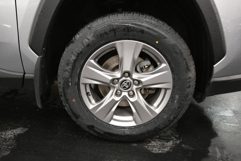 Certified 2024 Toyota RAV4 XLE image 28