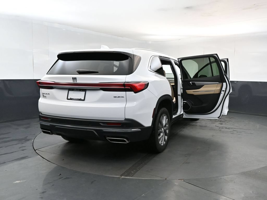 Used 2026 Buick Enclave Preferred AWD/4WD image 29