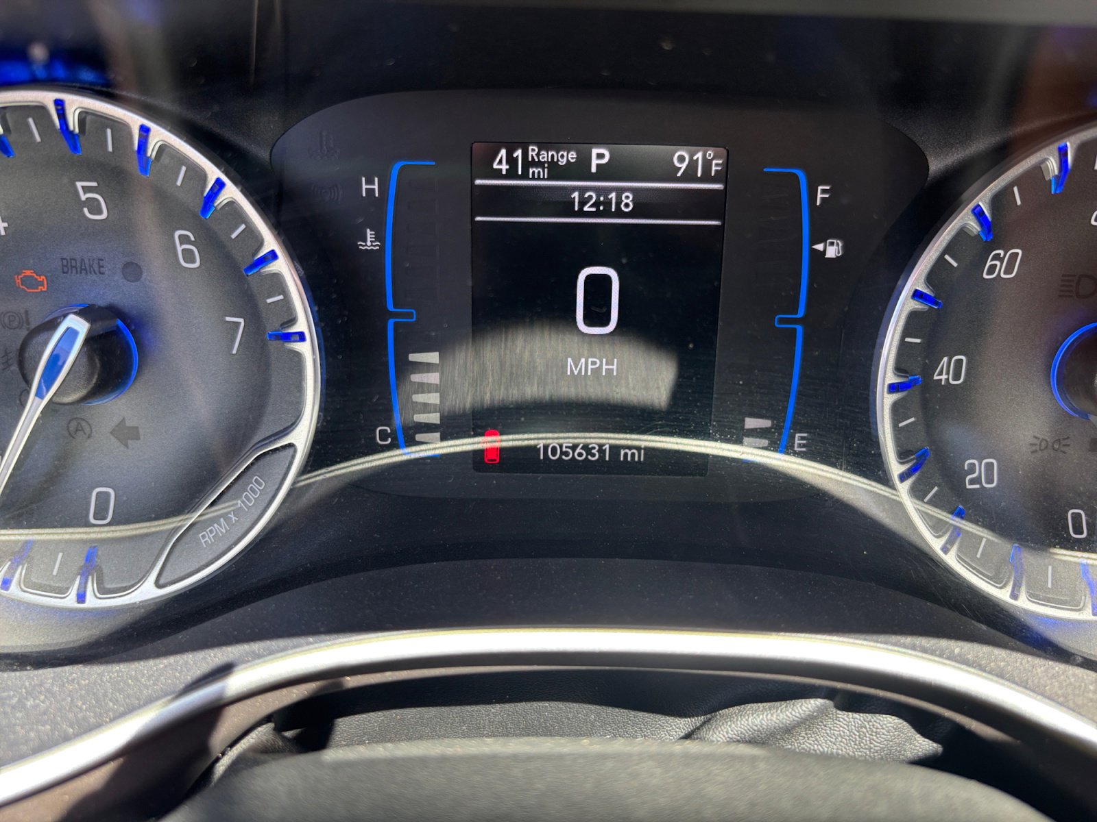 Used 2017 Chrysler Pacifica Touring-L image 11