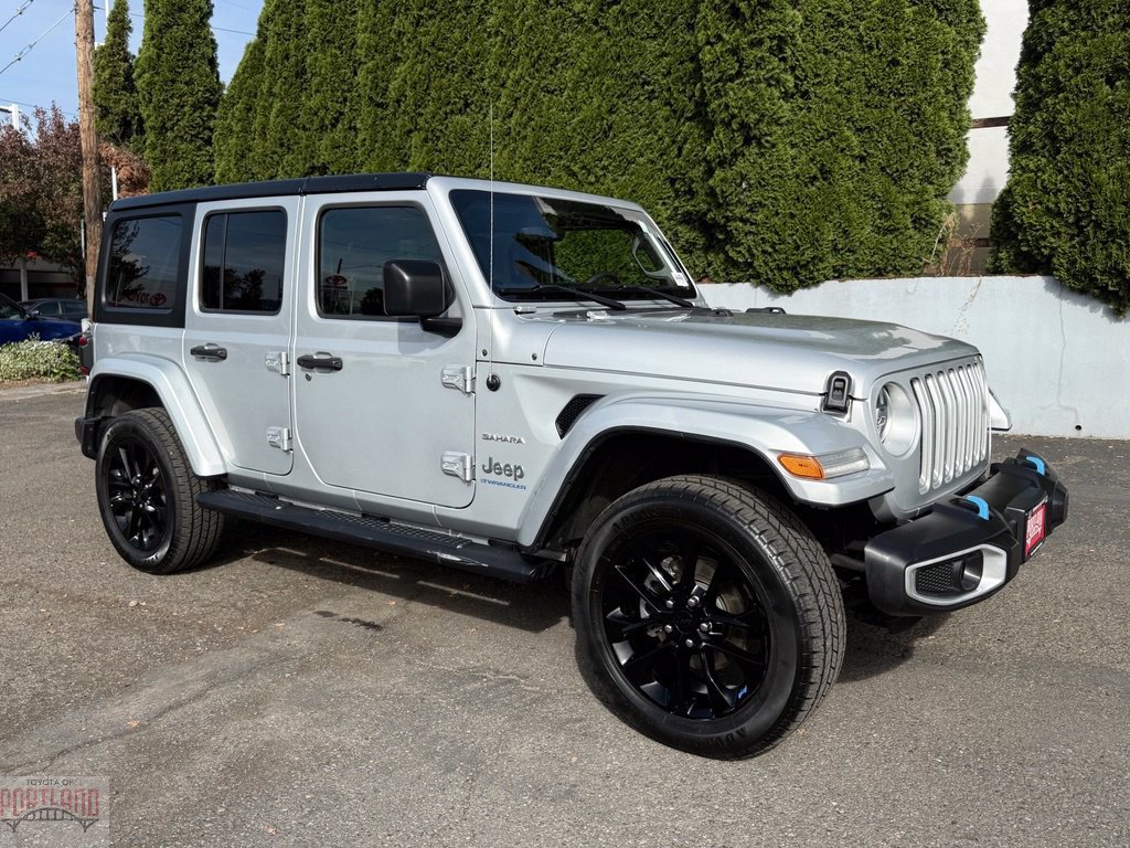 Used 2023 Jeep Wrangler Unlimited Sahara AWD/4WD image 1