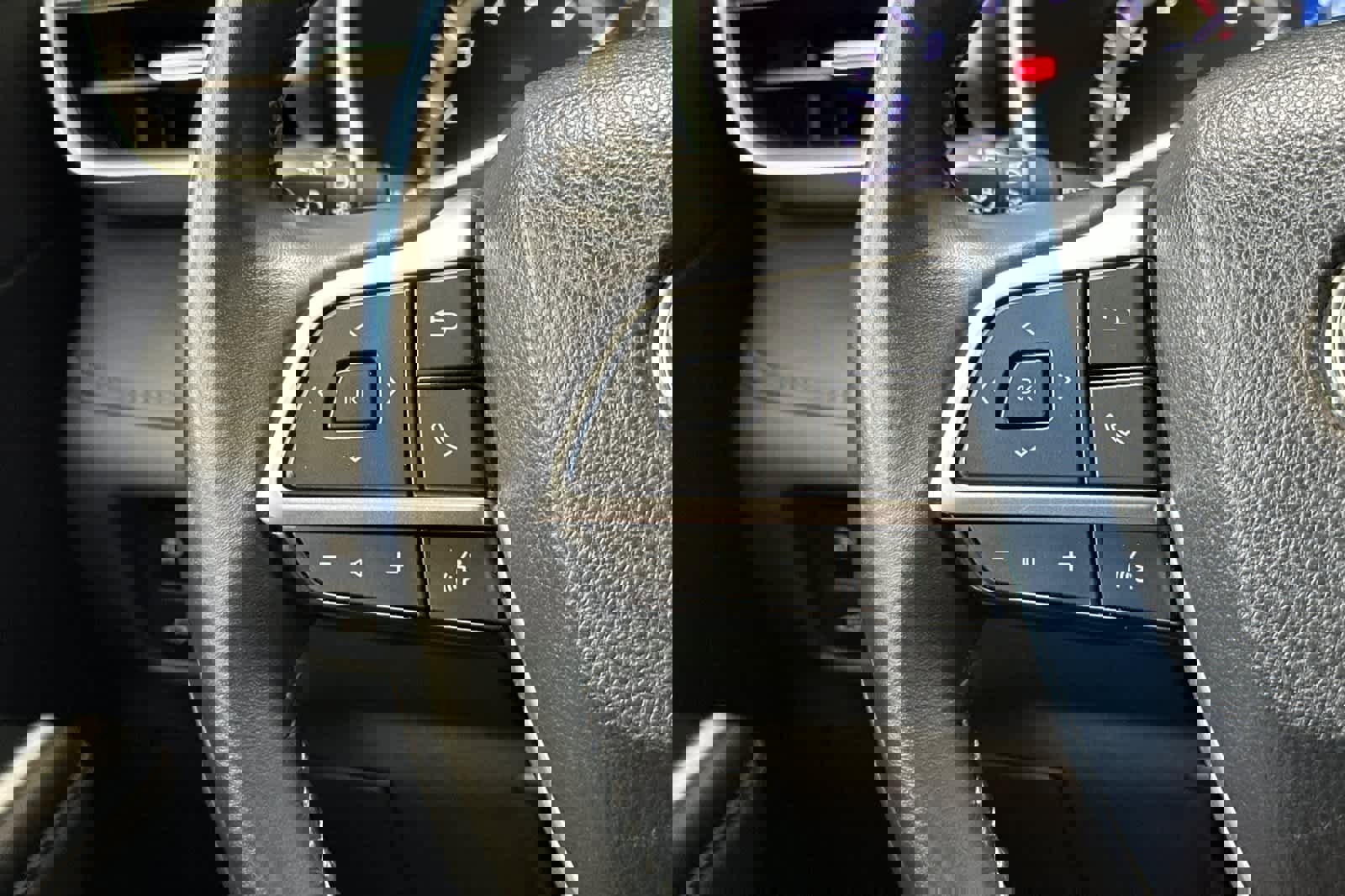 Used 2024 Toyota Highlander XLE image 26