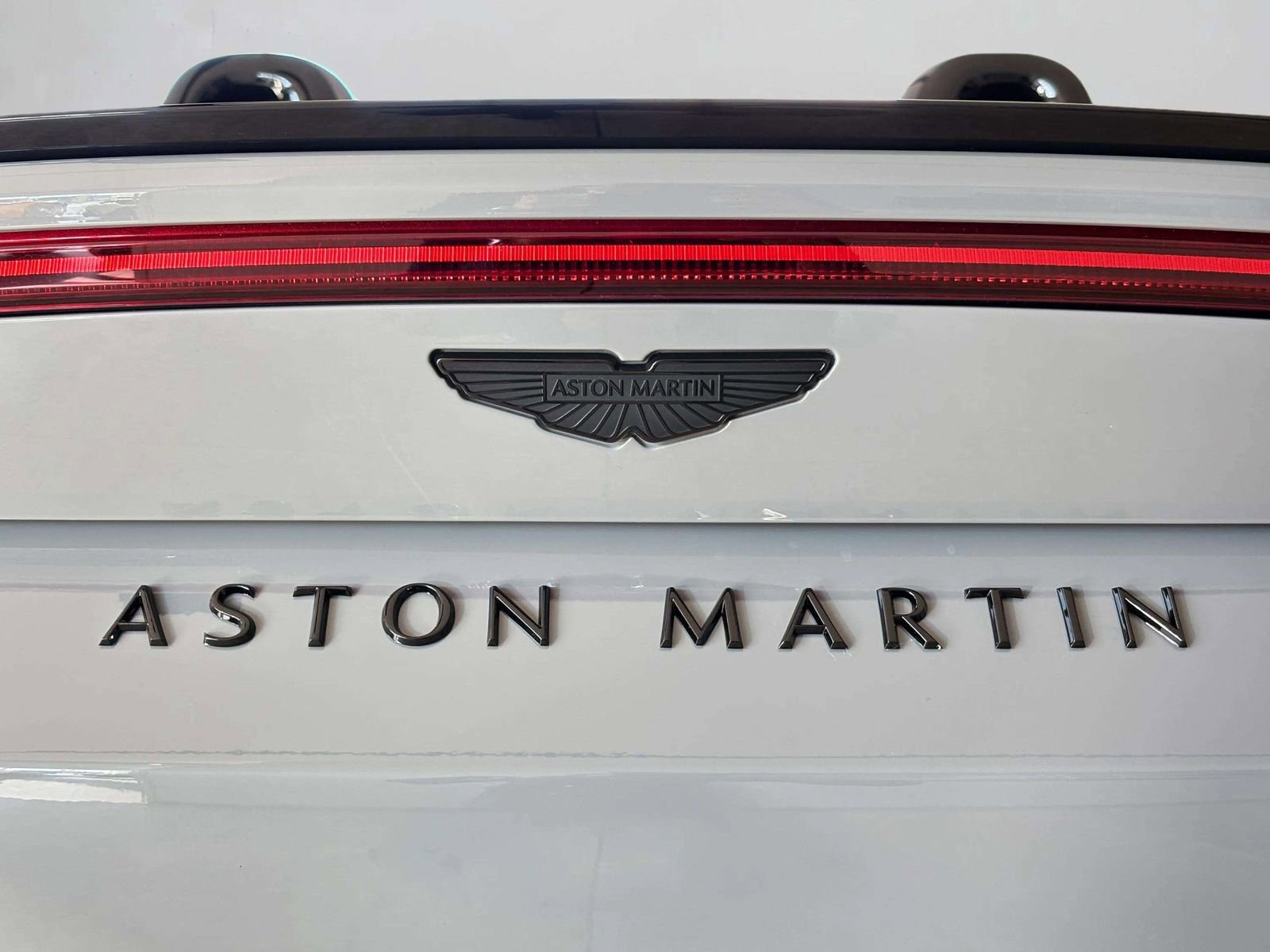 New 2026 Aston Martin V8 Vantage S image 42