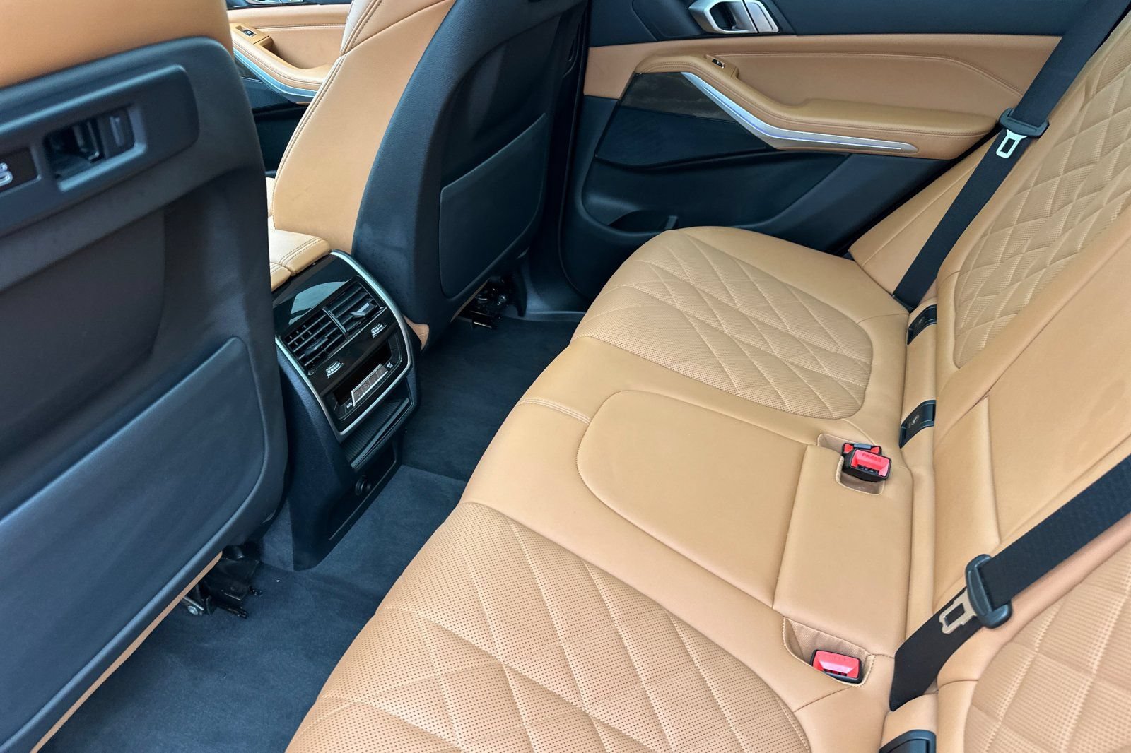 Used 2023 BMW X5 sDrive40i w/ Parking Assistance Package RWD image 11