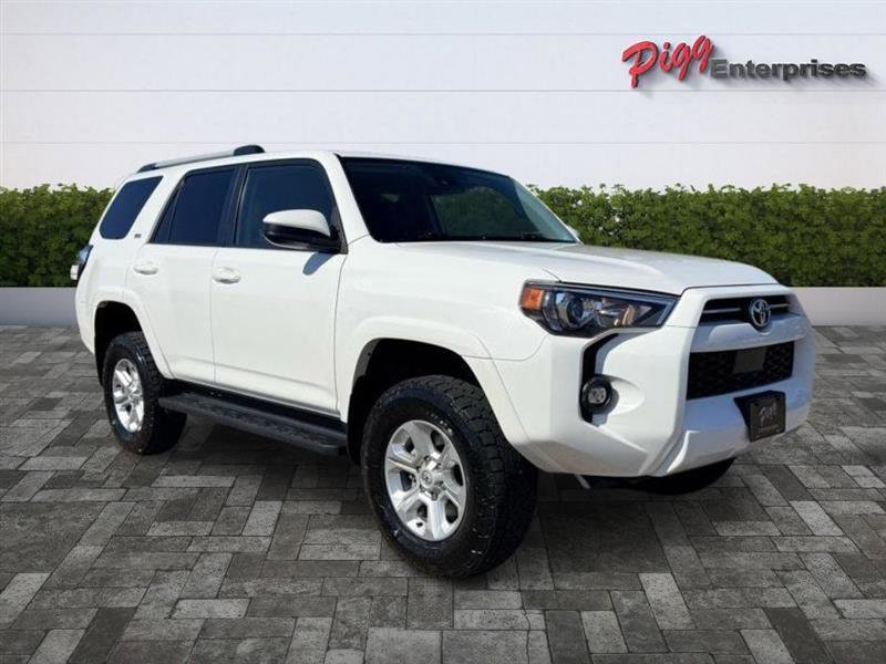 Used 2022 Toyota 4Runner SR5 AWD/4WD image 7