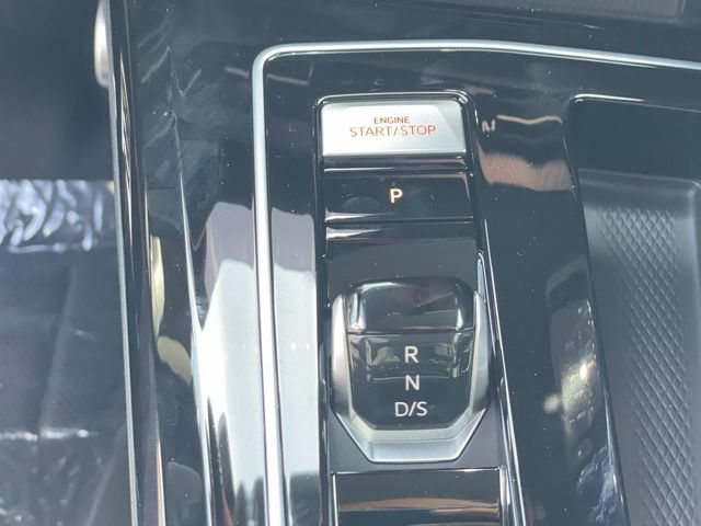 New 2026 Volkswagen GTI SE FWD image 16