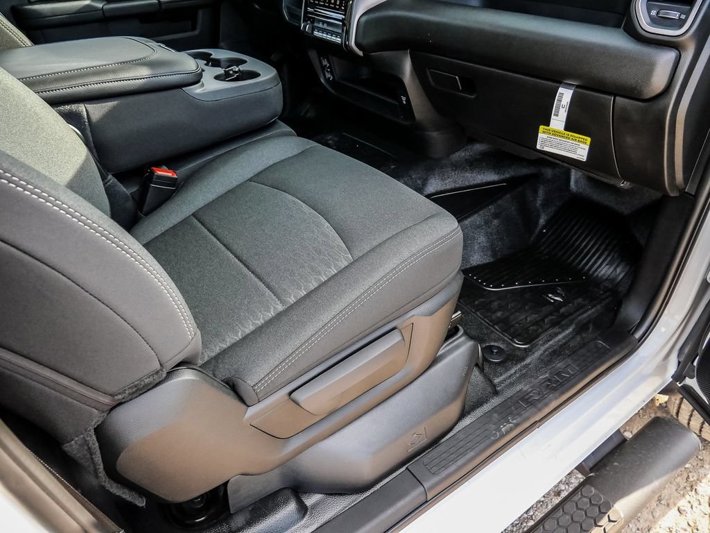 New 2026 RAM 4500 Tradesman RWD image 32