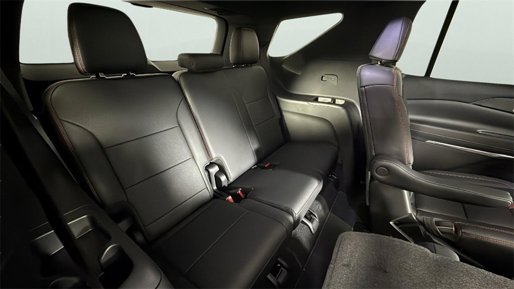 Certified 2026 Chevrolet Traverse RS image 34