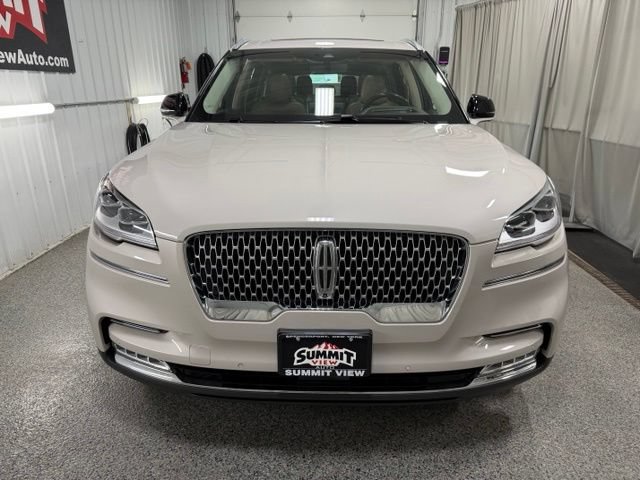 Used 2020 Lincoln Aviator Reserve w/ Equipment Group 202A AWD/4WD image 2