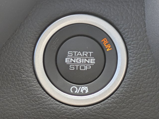 New 2026 RAM 2500 Laramie AWD/4WD image 29