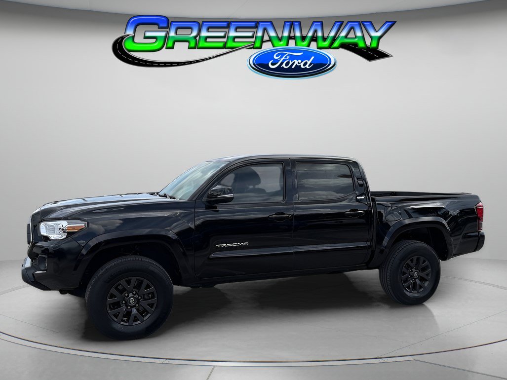 Used 2023 Toyota Tacoma SR5 w/ Technology Package AWD/4WD image 1