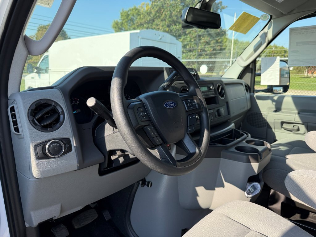 New 2027 Ford E-350 and Econoline 350 Super Duty w/ Power Equipment Group RWD image 18